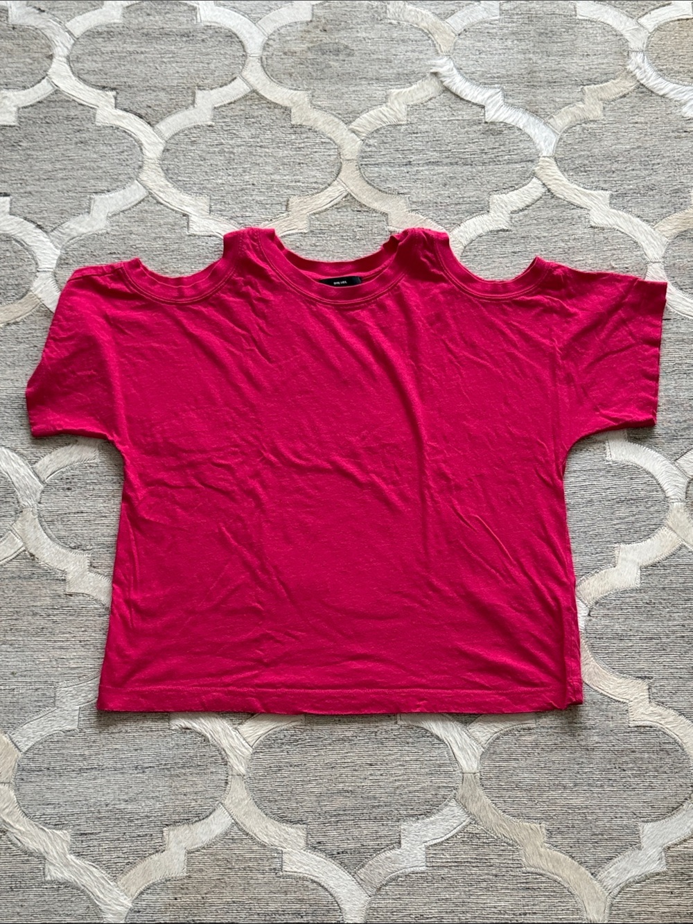 Diesel M magenta cold shoulder top
